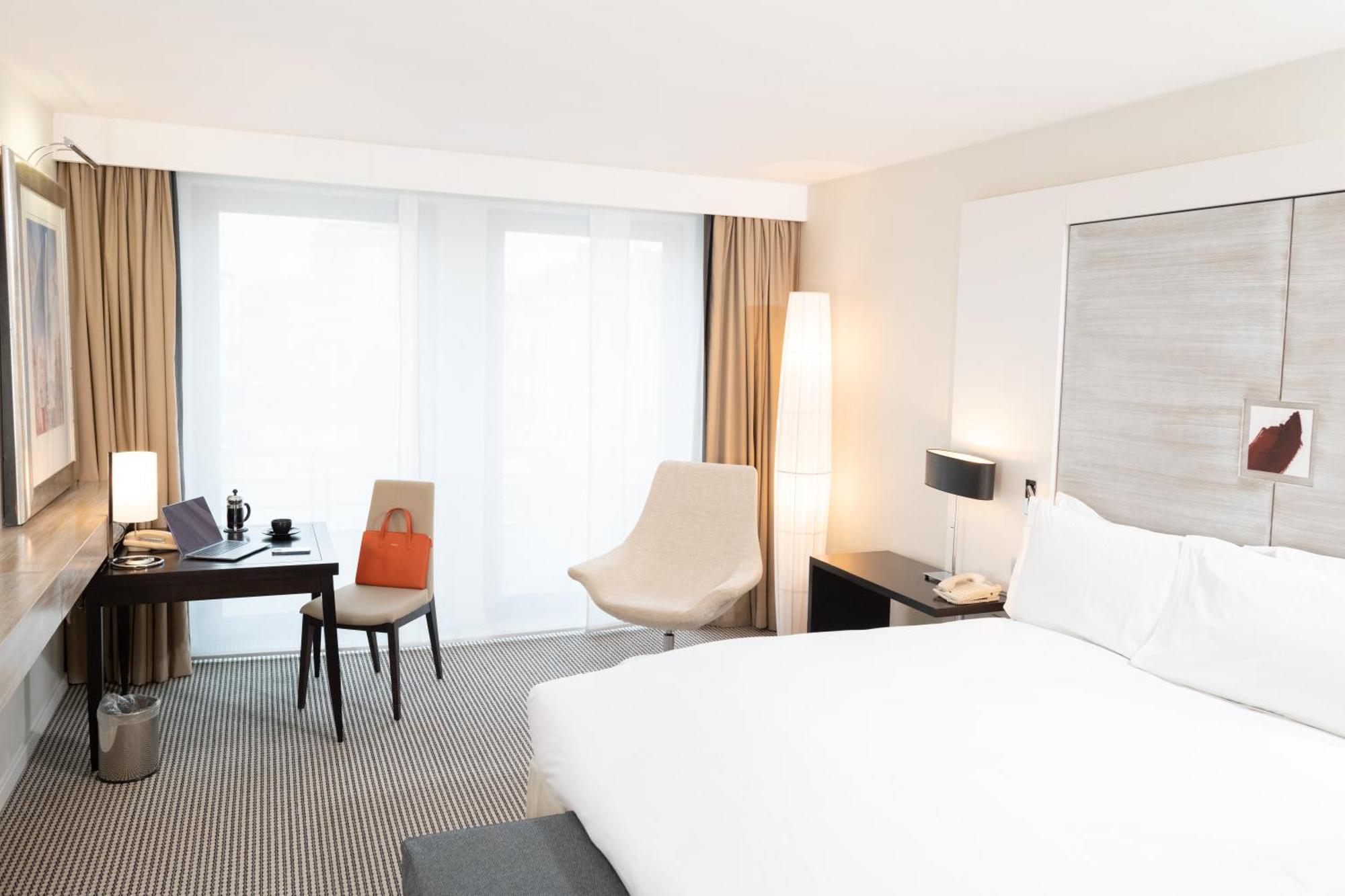 Sofitel Europe Khách sạn