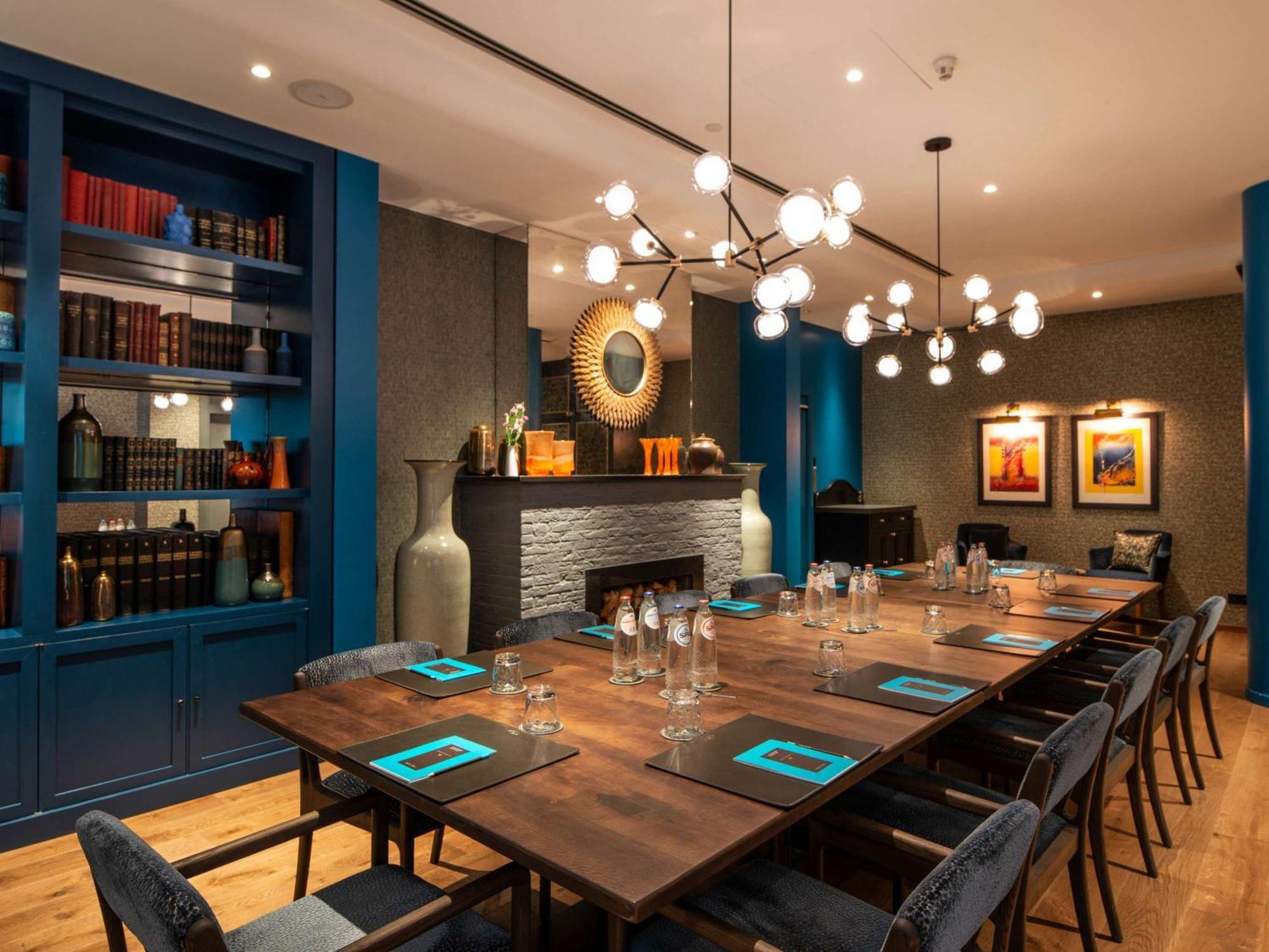 Khách sạn Sofitel Europe