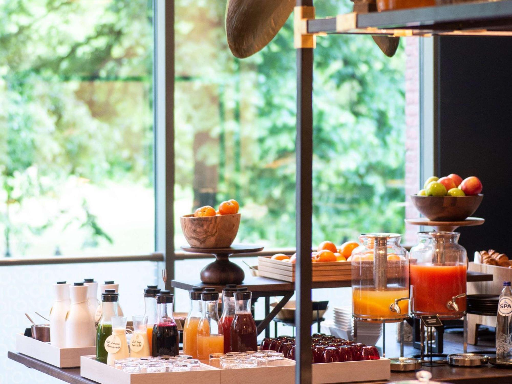 Khách sạn Sofitel Europe