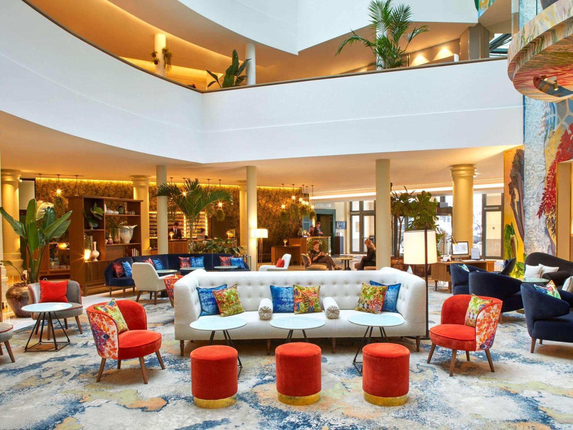 Khách sạn Sofitel Europe