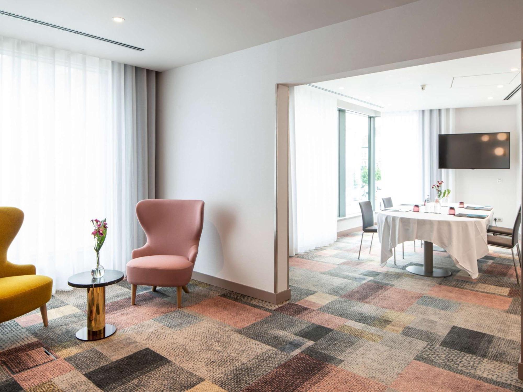 Sofitel Europe Khách sạn