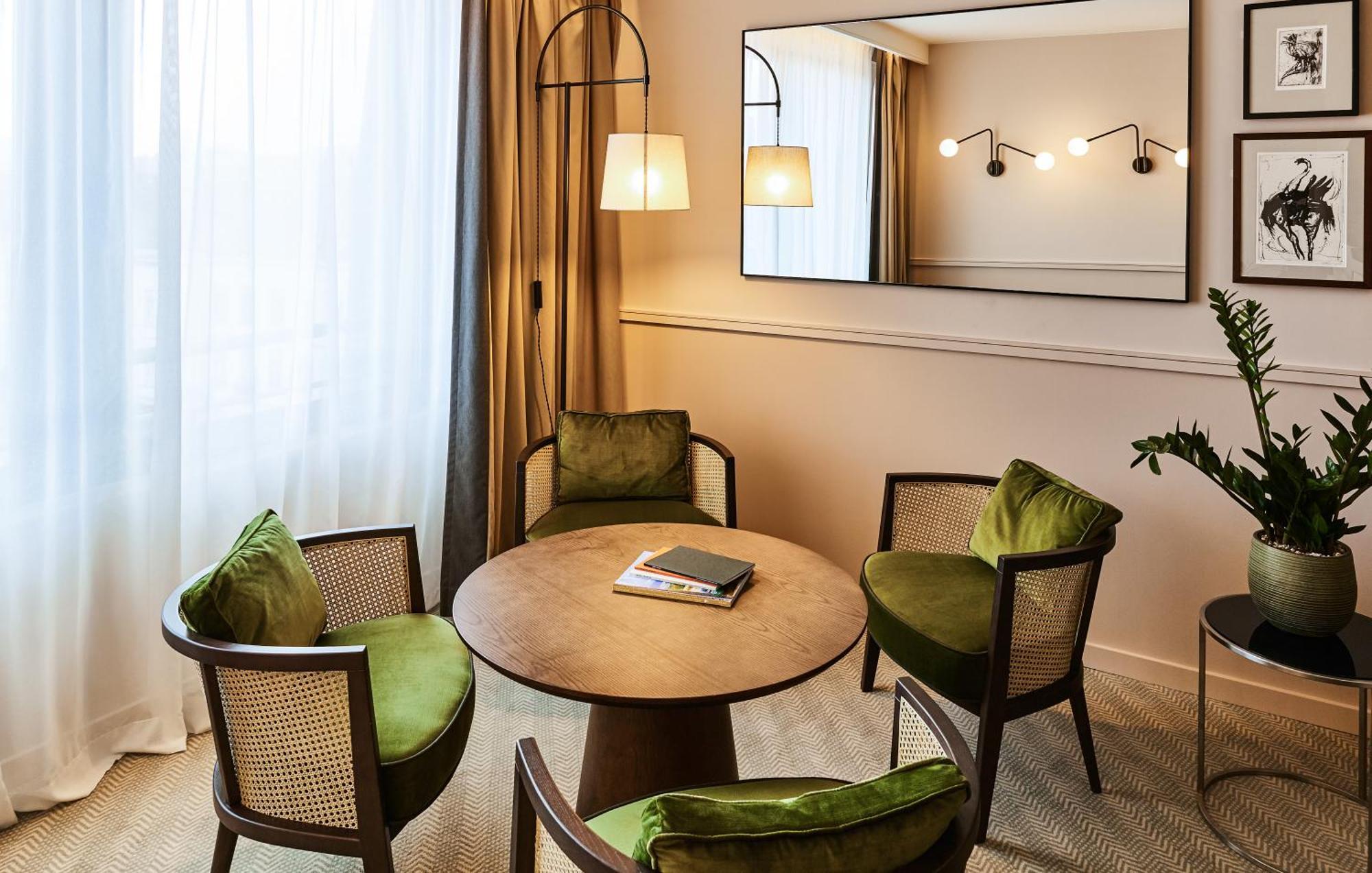 Sofitel Europe Khách sạn 5*